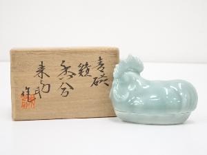 京焼　石田来之助造　青磁鶏香合（共箱）